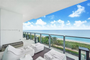 Apt ocean view with beach access L Atelier